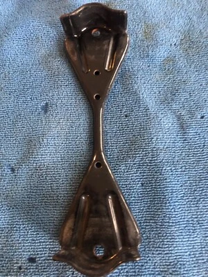 Nissan Cube 2011 retención de batería, 24427-CA000, OEM Foto 1 de 3