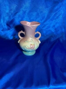 VINTAGE HULL ART POTTERY VASE NUMBER 15 6-1/2" Tall, MAGNOLIA Pattern - Picture 1 of 3