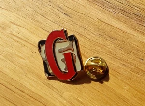 Pin's Badge Gin Gordon's Gold Colour - Picture 1 of 5