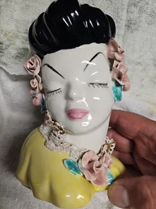 VTG Betty Grable Lady Head Vase Glamour Black Hair Red Lipstick Rare Gold Shaw!! - Picture 1 of 15
