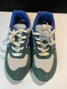 New Balance 574 Green Suede & Mesh Sneakers Women's Size 7.5 • Classic Retro - Picture 1 of 10