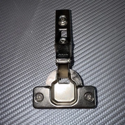 Bisagra 100 grados Blum MÓDULO, cierre automático 70.255, 90.255, 84.255 B606 Foto 1 de 2