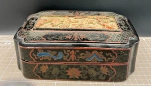 Old Chinese Lacquerware Box Detailed Chinese Carvings READ - Picture 1 of 15