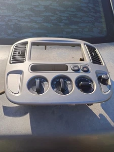 2002-2007 Ford Escape Mercury Mariner Heater Control Switch Dash Trim Panel 4x4 - Picture 1 of 2