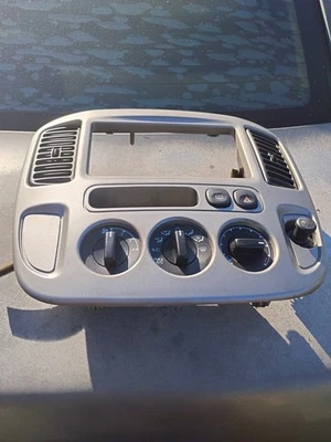 2002-2007 Ford Escape Mercury Mariner Heater Control Switch Dash Trim Panel 4x4 - Image 1 of 2