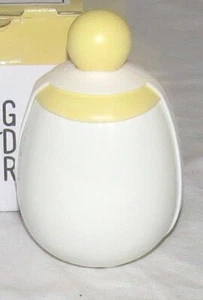 AggCoddler 4 pulgadas Agg Egg Coddler blanco, con tapa amarilla clara, nuevo en caja - Imagen 1 de 2