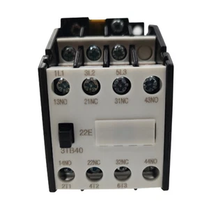 3TB40 Contactor 2NO 2NC,Direct Replacement Siemens Contactor 3TB4022 110/120V - Picture 1 of 6