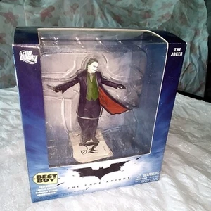 The Dark Knight: The Joker RARE Collectors Statue DC Direct BestBuy Exclusive - Bild 1 von 5