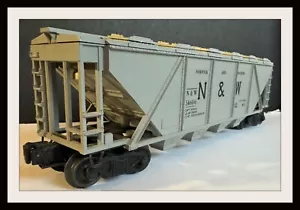 Lionel Norfolk and Western Closed Hopper # 546446 - Picture 1 of 5