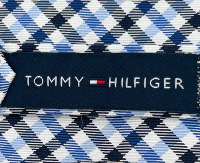 Pajarita Tommy Hilfiger con pajarita azul blanco negro patrón de cuadros de guinga Foto 1 de 2