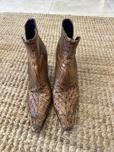 Botines DONALD J. PLINER SARRA Marrón Cocodrilo CON CREMALLERA TALLA 8.5 - Imagen 1 de 7