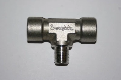 1/4 FNPT x 1/4 FNPT x 1/4 MNPT 316ss Branch Tee Swagelok SS-4-BT - Image 1 of 3