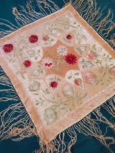 Fantastic vintage Hungarian Matyo Silk Embroidery Tablecloth needlework fringes - Picture 1 of 14