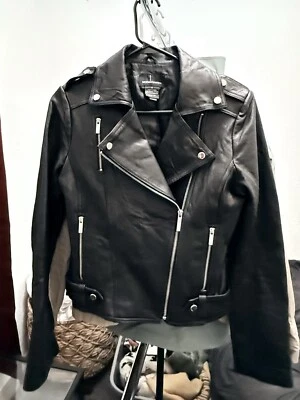 Женская куртка из натуральной кожи  - Изображение 1 из 3