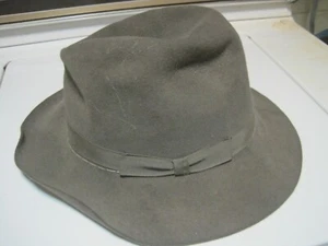 Vtg Dobbs Fedora Golden Coach Hat Genuine Fur Felt GREY Classic-DEFECTS - Picture 1 of 6