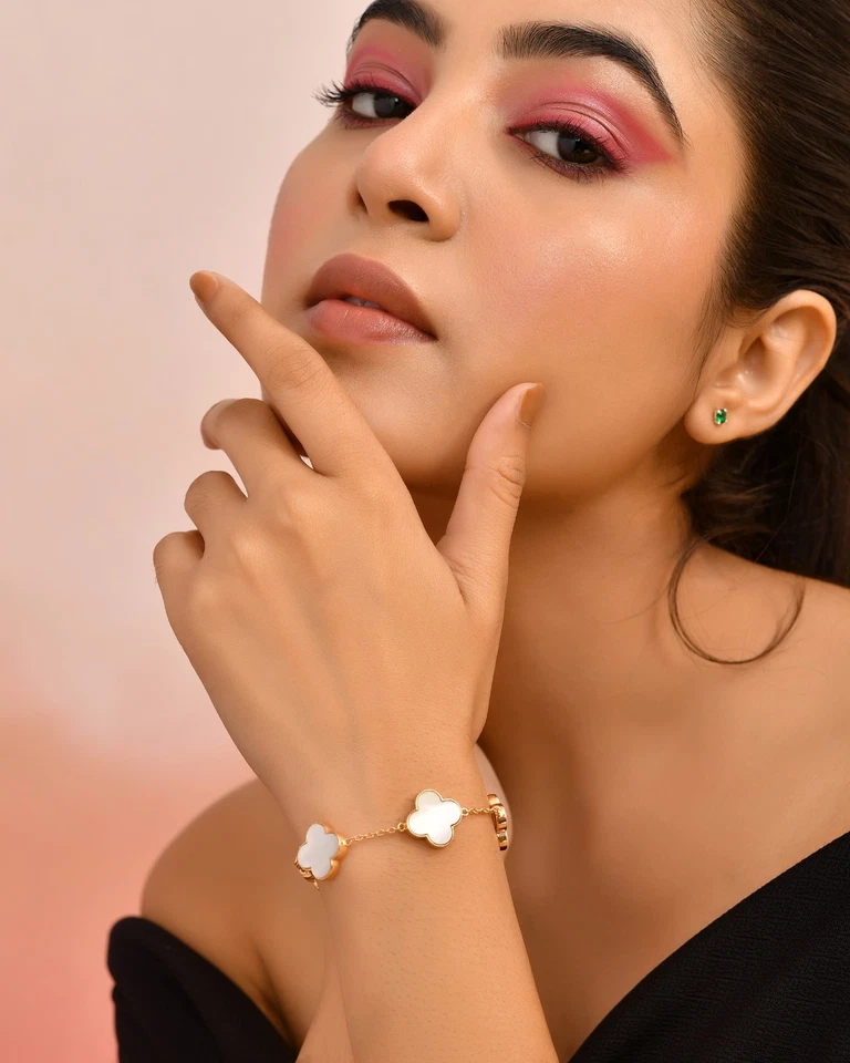 Statement Clover Chain Bracelet Unisex 925 Sterling Silver Bracelet for gift - Image 1 of 4