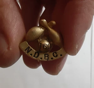 Vintage N.D.B.C. Bowling Lapel Pin 160 Score Crossed Pins & Ball Design 0.95" - Picture 1 of 3