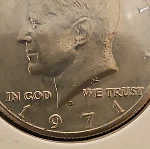 1971 D Kennedy Half Dollar Off Center Mint Mark Error - Picture 1 of 3