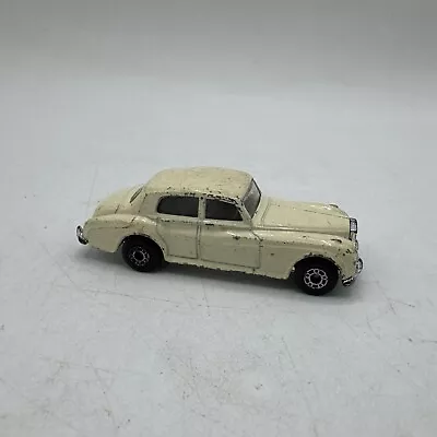 Matchbox Rolls Royce Silver Cloud 1985 1:64 Diecast Car Vintage White - Image 1 of 4