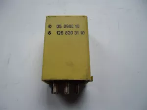 OEM Mercedes-Benz 300SD 300SE Relay Control Unit P: 126 820 31 10 * TESTED WORKS - Foto 1 di 2