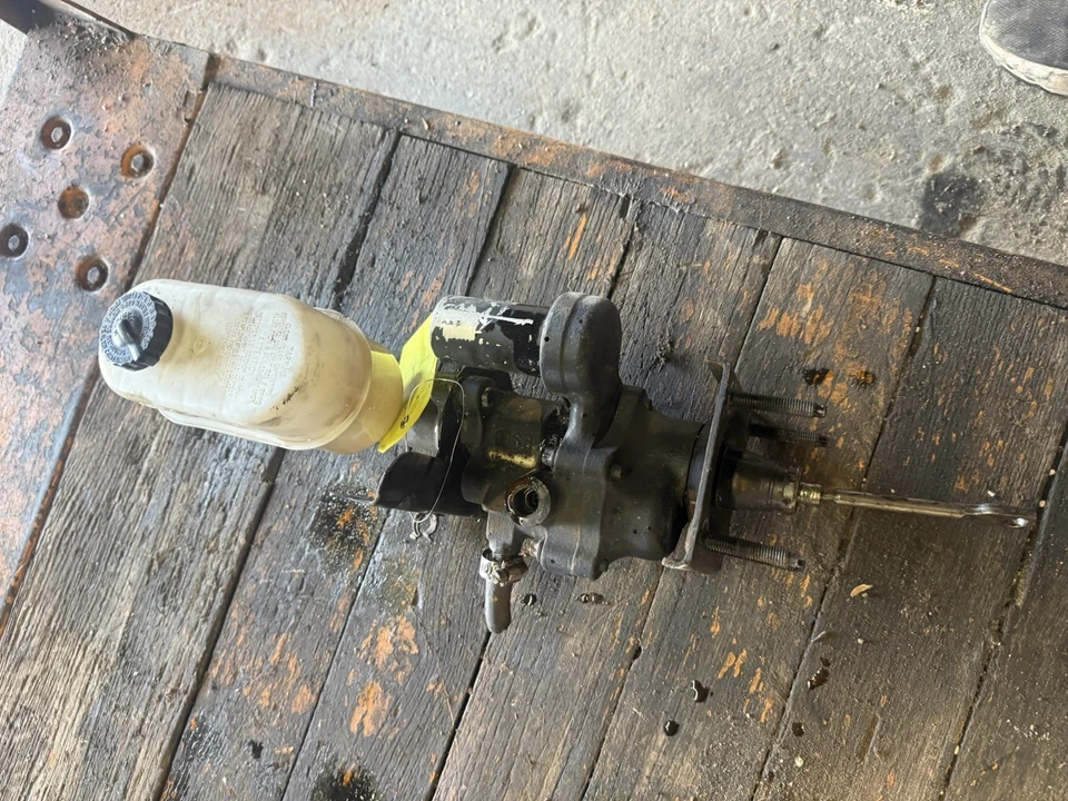 Dodge Ram 2500 3500 2005 refuerzo de freno/cilindro maestro de potencia Foto 1 de 4