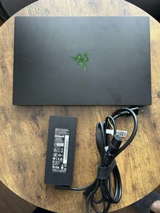 Razer Blade 15 2020 summer/i7-10750H/16GB/SSD256GB/GTX 1660 Used - Picture 1 of 24