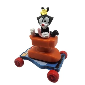 Animaniacs Dot Warner Skateboard Amboss Spielzeug Actionfigur McDonalds - Bild 1 von 6