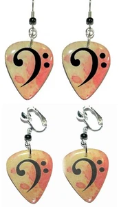 Bassschlüssel Gitarren-Plektrum 2-seitig durchbohrt oder Clip auf Ohrhänger (GP003) - Bild 1 von 3