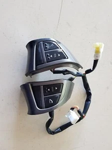 200008347 COMANDI AL VOLANTE MULTIFUNZIONE SSANGYONG KORANDO 2.0 B GPL 109,60KW  - Foto 1 di 8