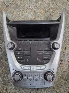 2010-11 GMC Terrain Radio Unit With Climate Control - Picture 1 of 7