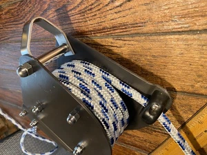 Freno de pluma (concepto similar al freno de pluma Walder) utiliza línea de hasta 7/16" - Imagen 1 de 18