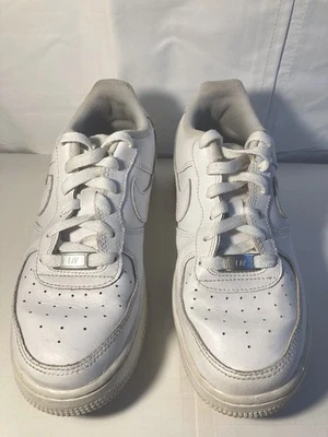 Nike Air Force One 1 Triple Blanco Bajo 314192-117 Juvenil 6Y Mujer’s Talla 7.5 Foto 1 de 4
