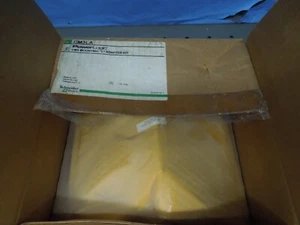 Schneider Electric CM3LA Powerlogic CM3 Mounting "L" Adapter Kit Surplus - Picture 1 of 3