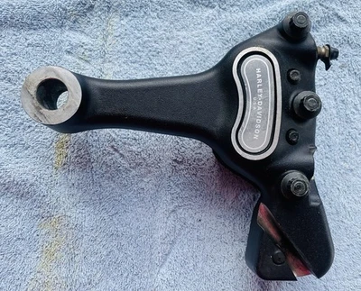 2000-2005 Genuine OEM Harley-Davidson Dyna  Rear Brake Caliper almost new pads - Image 1 of 3