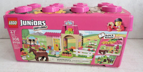 Lego Juniors 10674NEW Sealed Pony Farm