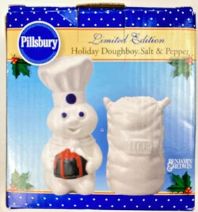 Vintage 2003 Pillsbury Doughboy Salt & Pepper Shakers 4" Holiday Ltd Edition Nuovo - Foto 1 di 15