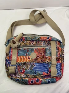 KIPLING GRACY HOBO SCHULTER CROSSBODY TASCHE - SKURRILES PATCHWORK-DESIGN - GEBRAUCHT, IN EINWANDFREIEM ZUSTAND - Bild 1 von 13
