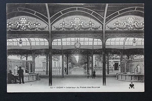 Carte postale ancienne CPA animée VICHY - Intérieur du Palais des Sources - Picture 1 of 1