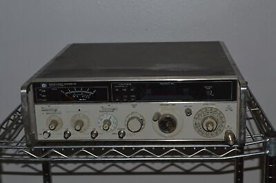 Hp Hewlett Packard  8640b Rf Signal Generator  (jlu42) • 400$