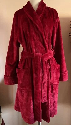 BATA CHARTER CLUB FELPA TODO POLI TALLA M/L ROJO RUBÍ HASTA LA RODILLA COMO NUEVA Foto 1 de 4