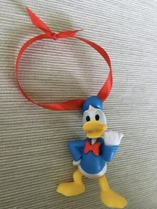 Disney Classic " Donald Duck " Figurine Christmas Ornament New - Picture 1 of 2