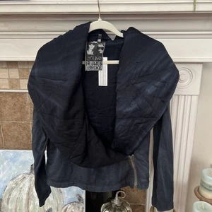 Neu mit Etikett Young Fabulous and Broke kurze Jacke mit Kapuze marineblau Batik Gr. M - Bild 1 von 6