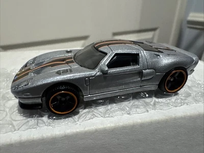 MATCHBOX 2005 FORD GT  (NEW) - Image 1 of 2