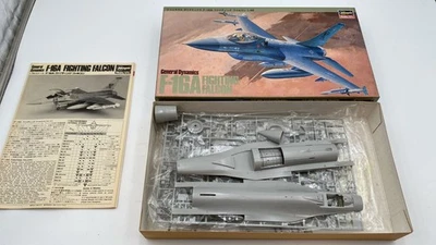  HAWV001 Hasegawa F-16A Fighting Falcon 1/48 - Immagine 1 di 2