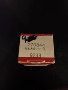 Codo de admisión de junta Briggs and Stratton 270844 - Imagen 1 de 2