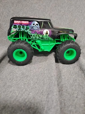 Monster Jam Spin Master Grave Digger RC Truck Only Green Black No Remote - Image 1 of 4