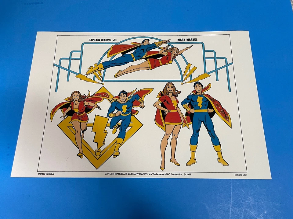 PÓSTER PIN UP DC COMICS CAPITÁN MARVEL JR & MARY MARVEL SHAZAM NUEVO. Foto 1 de 4