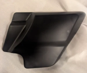 GENUINE Harley Touring Models 09 and Up Side Cover 66048-09A Right Side ONLY - Picture 1 of 2