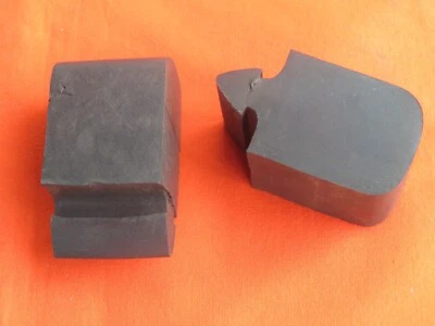 65-70, Mustang, Shelby, BOSS, un par de parachoques de goma del eje trasero Foto 1 de 4