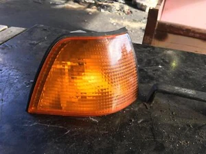 BMW 3 Series Right Corner Light 318i E36 05/1991-09/2000 - Picture 1 of 3
